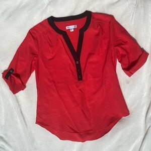 Gorgeous coral paint blouse lilac, blossom brand